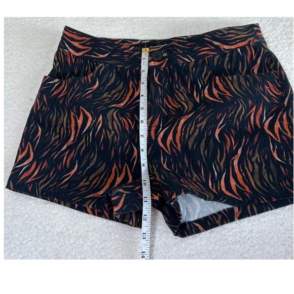 Anthropologie See U Soon Women's Mid Rise Shorts Black/Orange Size 4 - NWT - Picture 6 of 9